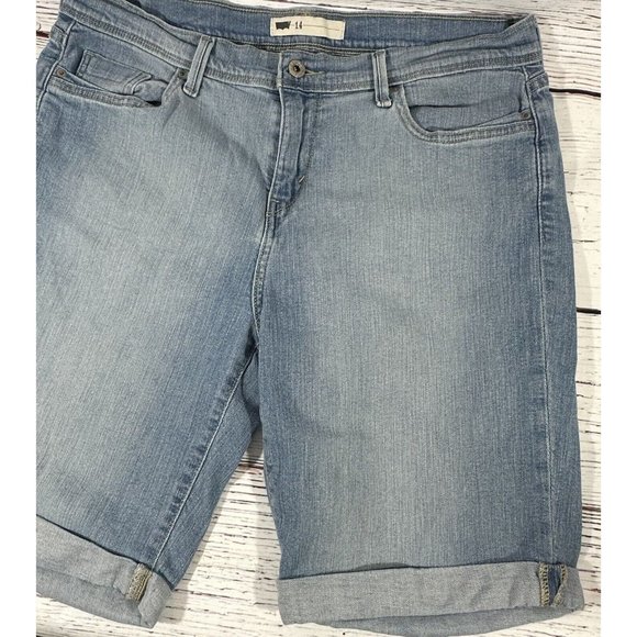 Levis Womens Jean Shorts Size 14 Light Blue Denim Cuffed Hem Longer 10” Length - Picture 4 of 9